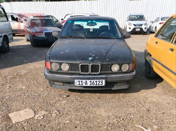 بی ئێم دەبڵیو سیریەس 7 1992  بۆ فرۆشتن لە عێراق -  بەغداد